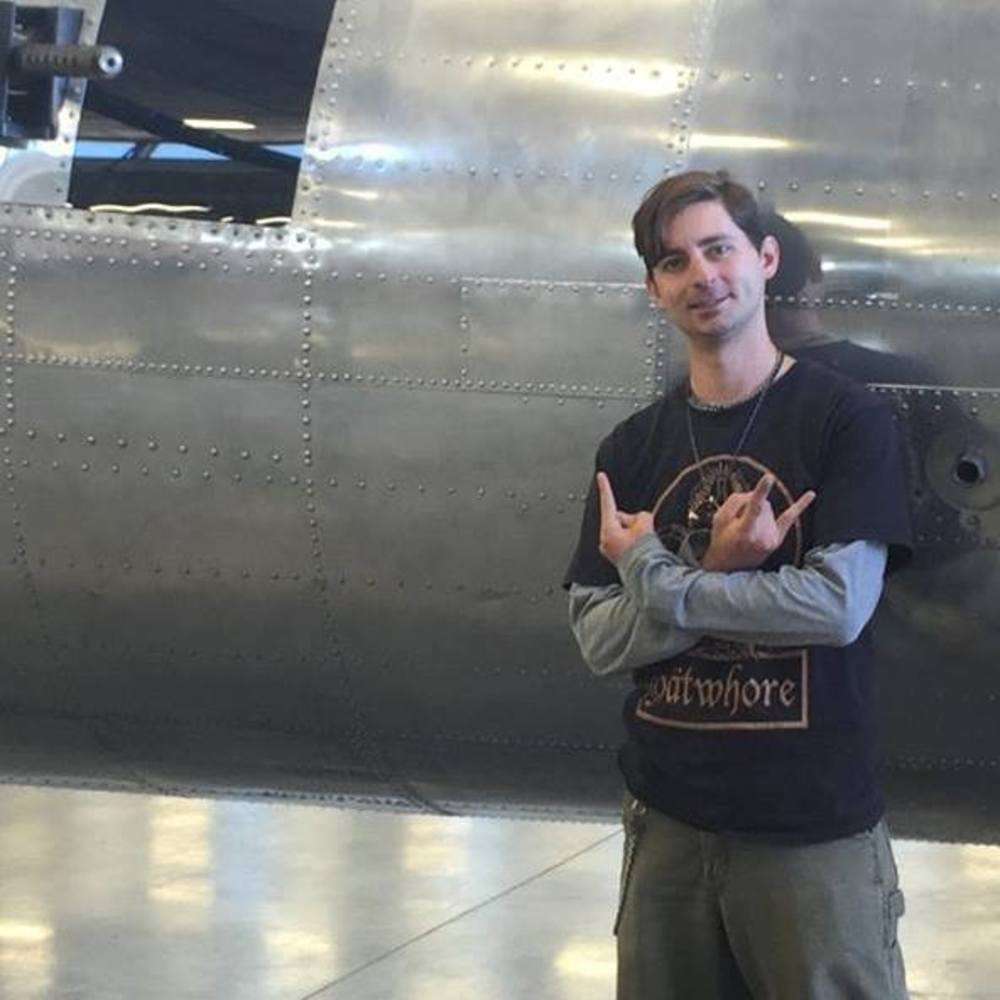 Meet your Posher, Lee